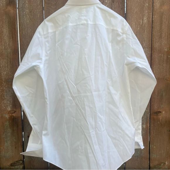 Jos‎ A Bank Men’s White Button Down Dress Shirt Travelers Collection - Picture 6 of 6